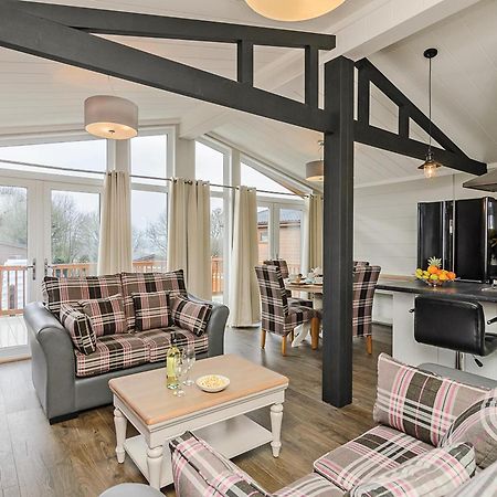 Canterbury Reach Lodge Retreat Petham Dış mekan fotoğraf
